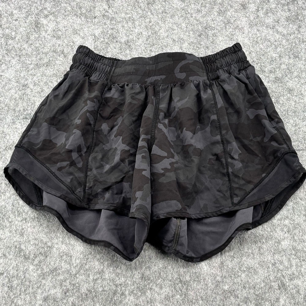Lululemon Hotty Hot High Rise Lined Shorts 2.5 Camo Deep Coal Multi Size 4